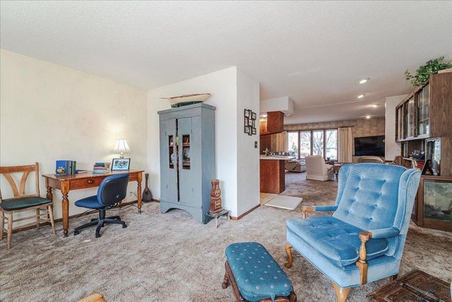 09-Living Room Facing West | Image 9