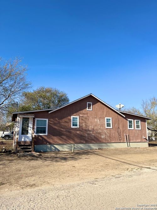 2201 Cantrell Ave, Jourdanton, TX, 78026-1909 | Card Image