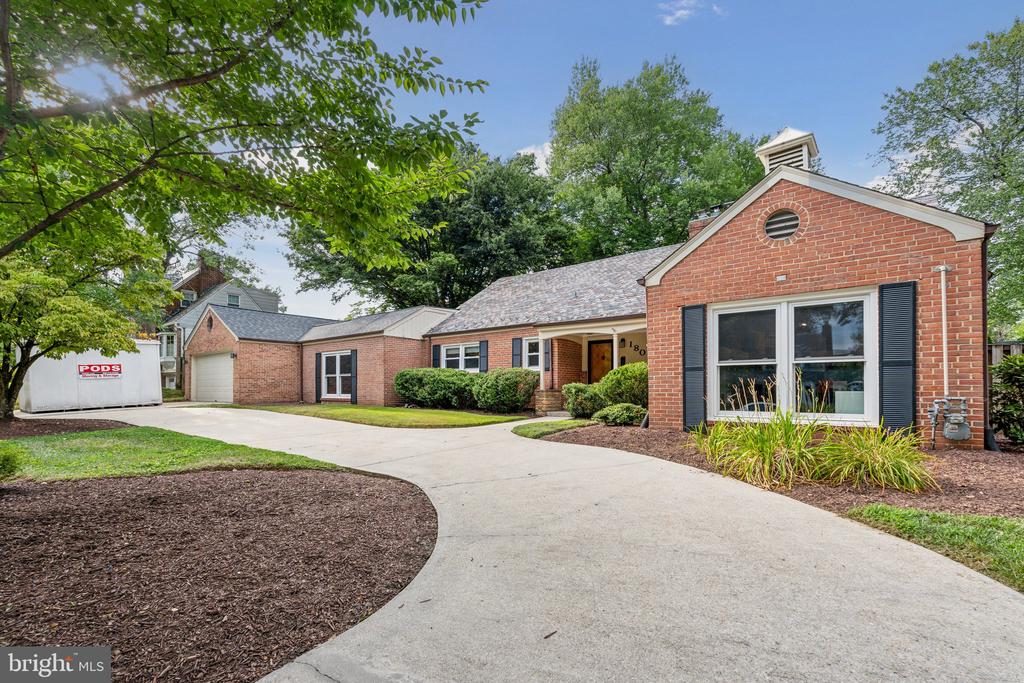 Sherwood Rd, Silver Spring, MD 20902