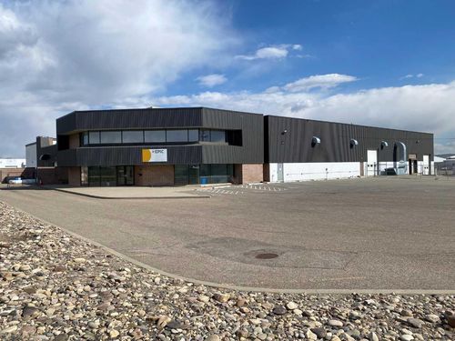 120-2525 36 Street N, Lethbridge, AB, T1H5L1 | Card Image