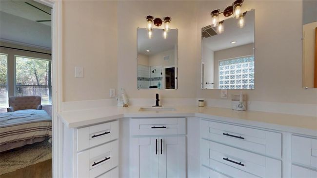 Primary Bath | Image 22