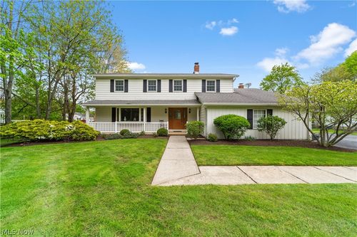 8730 Bainbridge Rd, Chagrin Falls, OH, 44023-6406 | Card Image