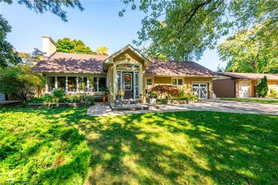 1307 Ingledene Dr, House other with 4 bedrooms, 3 bathrooms and 5 parking in Oakville ON | Image 1