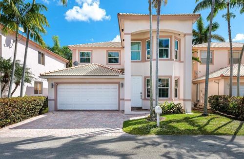 208 Se 15th St, Dania Beach, FL, 33004-4383 | Card Image
