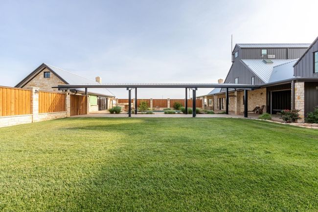 1635 County Road 135, House other with 5 bedrooms, 3 bathrooms and null parking in Hale Center TX | Image 10