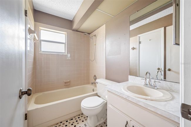 7309 Berwick Way, House other with 3 bedrooms, 2 bathrooms and null parking in Weeki Wachee FL | Image 32