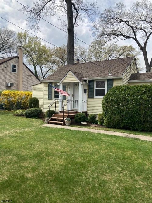 351 Cornell St, Wyckoff, NJ, 07481-3107 | Card Image