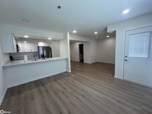 apt-103-502 Layne Dr, West Burlington, IA, 52655-1047 | Card Image