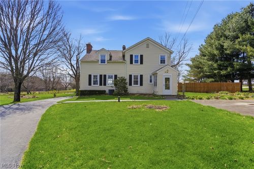 13130 Kinsman Rd, Burton, OH, 44021-9589 | Card Image