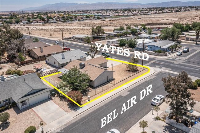15660 Yates Rd, House other with 3 bedrooms, 2 bathrooms and 2 parking in Victorville CA | Image 32