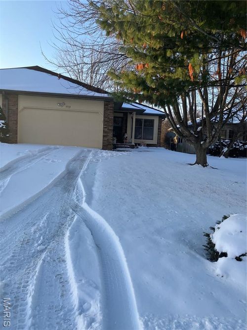 3710-3712 W Sylvania St, Springfield, MO, 65807-5446 | Card Image