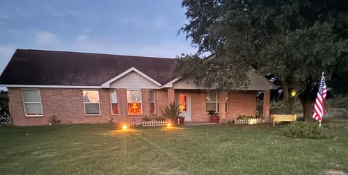 6220 Mill Creek Rd, Cat Spring, TX, 78933-5220 | Card Image