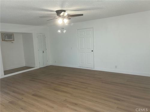 9678 5th Ave, Hesperia, CA, 92345-3201 | Card Image