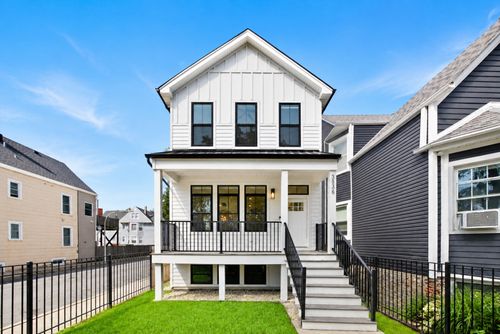 3536 N Albany Ave, CHICAGO, IL, 60618-5644 | Card Image