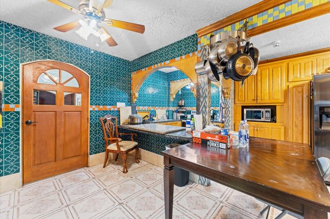 707 Doncrest St, House other with 7 bedrooms, 5 bathrooms and 4 parking in Channelview TX | Image 13