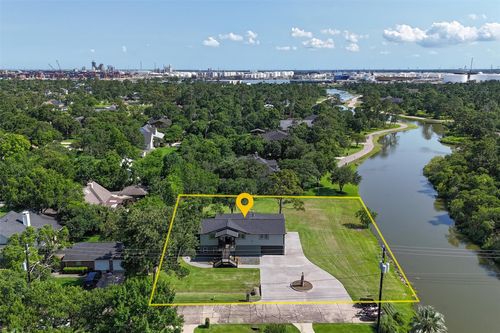 719 Fairfield St, Shoreacres, TX, 77571-7179 | Card Image