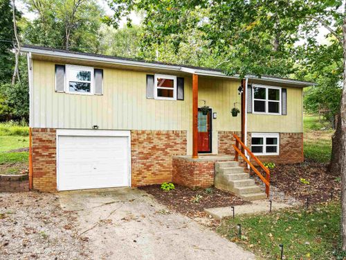 415 N Chandler Drive, Ellettsville, IN, 47429-1603 | Card Image