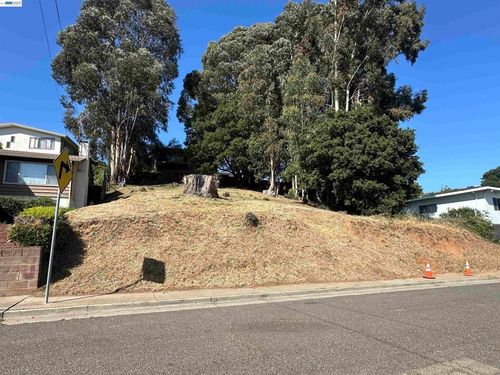 0 Fair Ave, Oakland, CA, 94619-2922 | Card Image