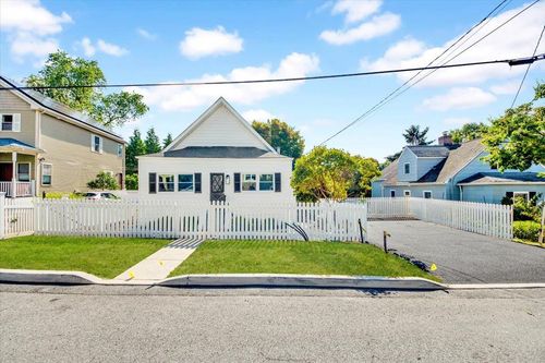 4 Cedar St, Hastings On Hudson, NY, 10706-3906 | Card Image