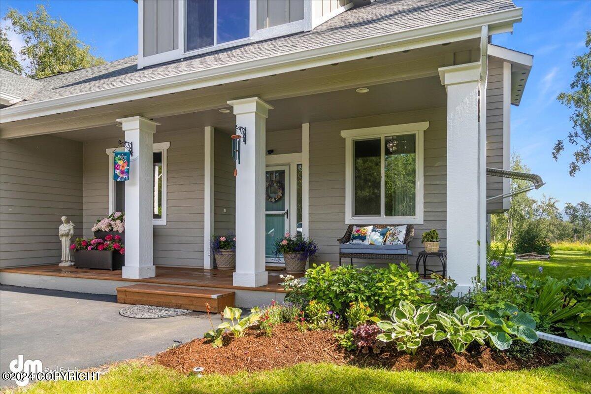 Lark Cir, Wasilla, AK 99623