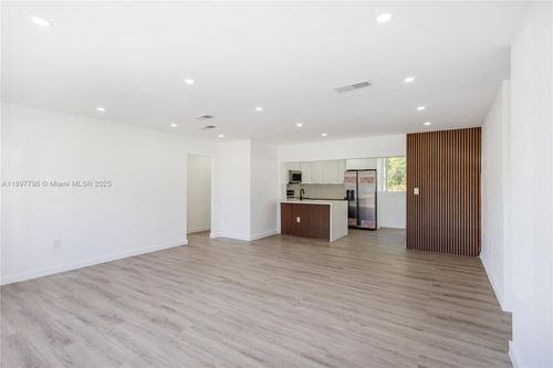 6371 Scott St, Hollywood, FL, 33024-4124 | Card Image