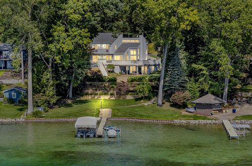 12545 Leisure Ln, Horton, MI, 49246-9403 | Card Image