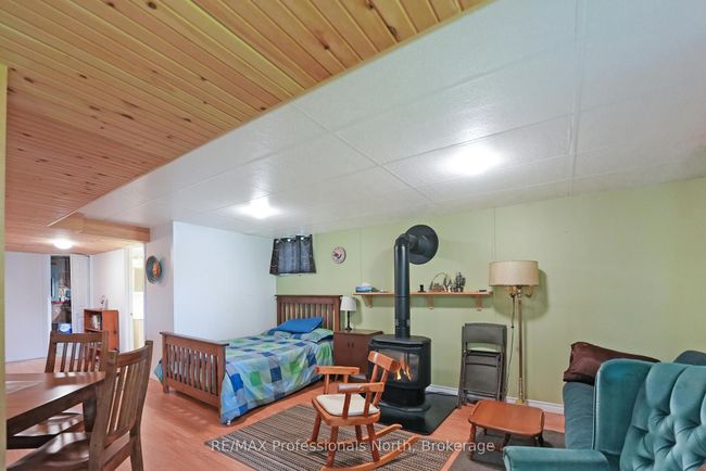 1093 Comak Cres, House other with 3 bedrooms, 2 bathrooms and 4 parking in Algonquin Highlands ON | Image 25