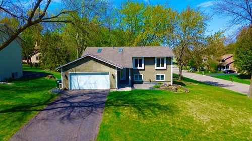 17325 Halifax Path, Lakeville, MN, 55044-9566 | Card Image