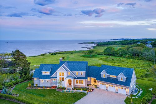 71 Cliff Dr, Narragansett, RI, 02882-1921 | Card Image