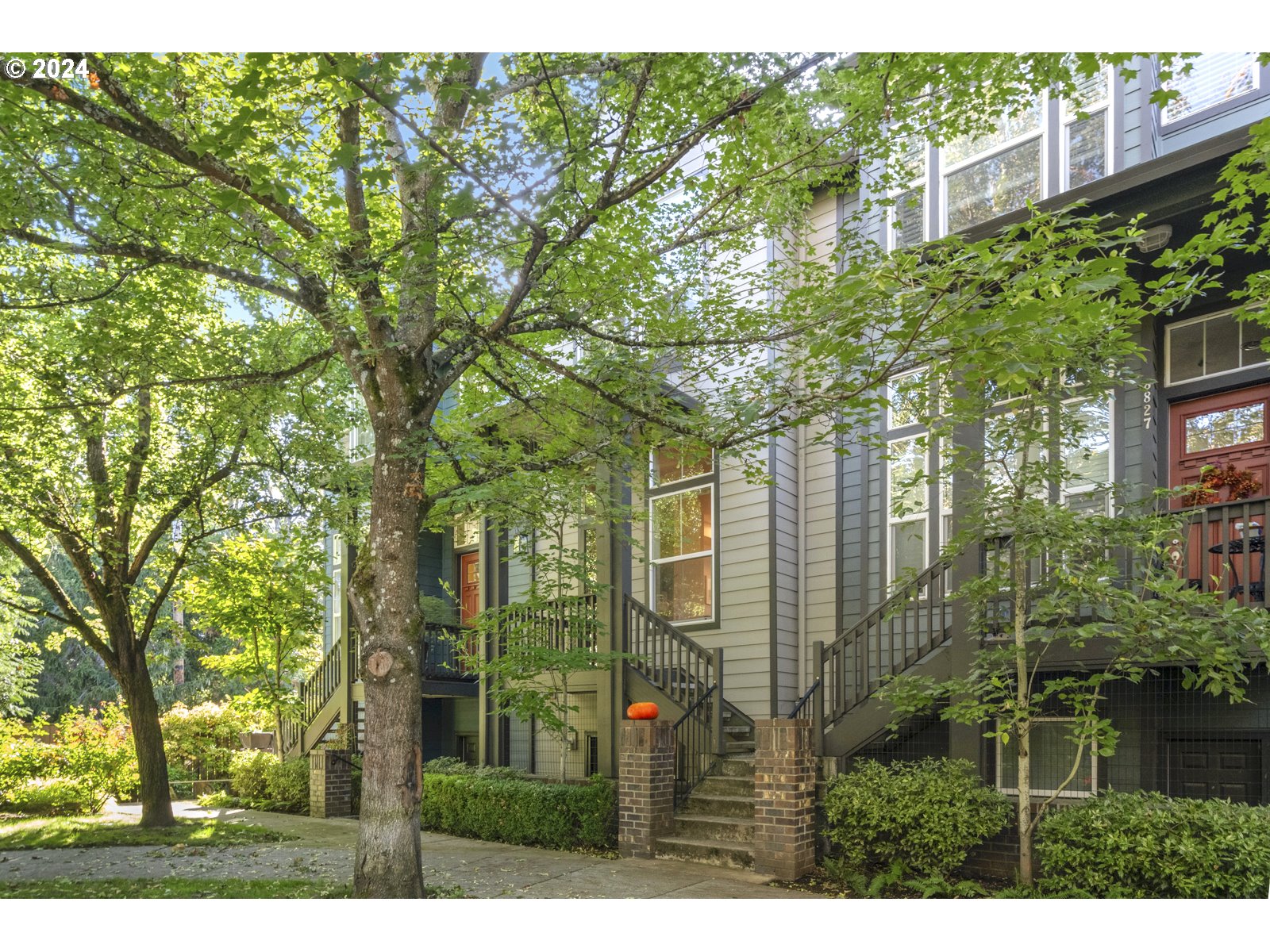 12th Ave, Portland, OR 97202