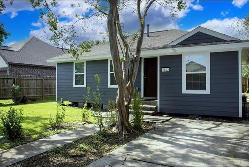 1102 14th St, Galena Park, TX, 77547-2513 | Card Image