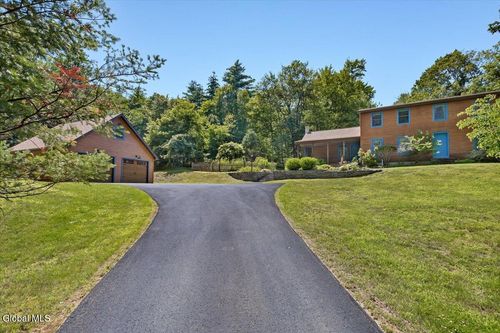 865 Jefferson Hill Rd, Nassau, NY, 12123-9207 | Card Image