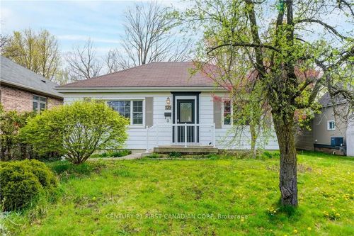 lower-139 Britannia Ave, London, ON, N6H2J4 | Card Image