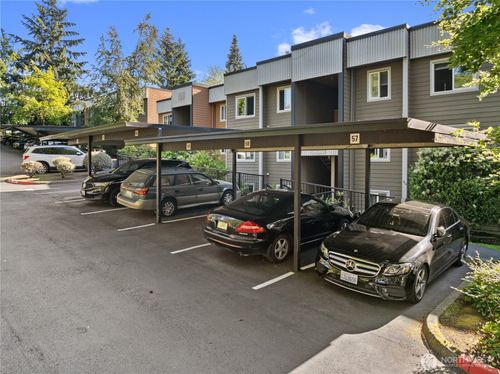 e104-738 Kirkland Cir, Kirkland, WA, 98033-6374 | Card Image