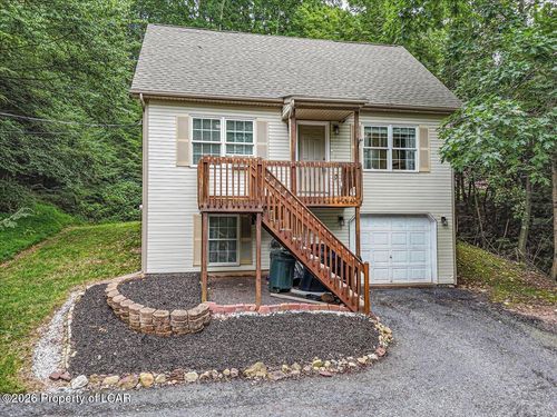 93 Edge Rock Dr, DRUMS, PA, 18222-1004 | Card Image