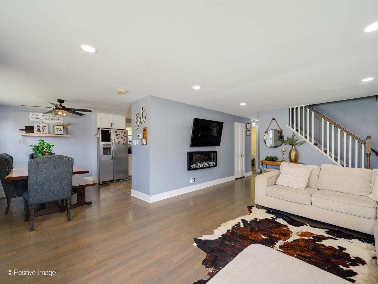 Residential in Country Club Hills 2