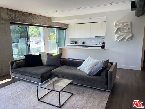 d-838 N Doheny Drive, West Hollywood, CA, 90069 | Card Image