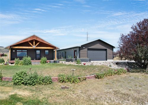 200 Shining Mountains Loop Rd, Ennis, MT, 59729-9156 | Card Image