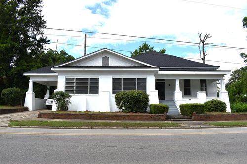 210 E Church St, Sandersville, GA, 31082-1849 | Card Image