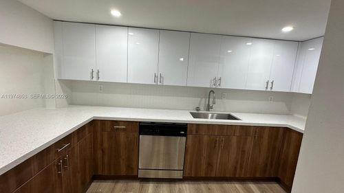 2364-10000 Nw 80th Ct, Hialeah Gardens, FL, 33016 | Card Image