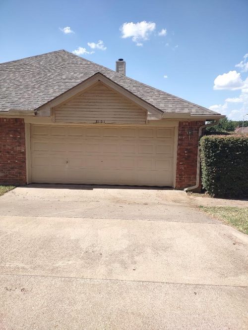 3101 Cape Cod Ct, Arlington, TX, 76017-2546 | Card Image