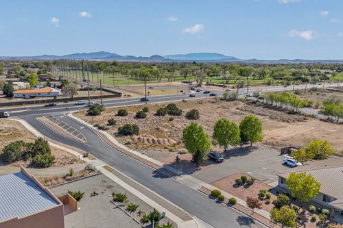 6753 Airport Road, Santa Fe, NM, 87507 | Card Image