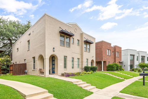 2905 Merrimac St, Fort Worth, TX, 76107-2235 | Card Image