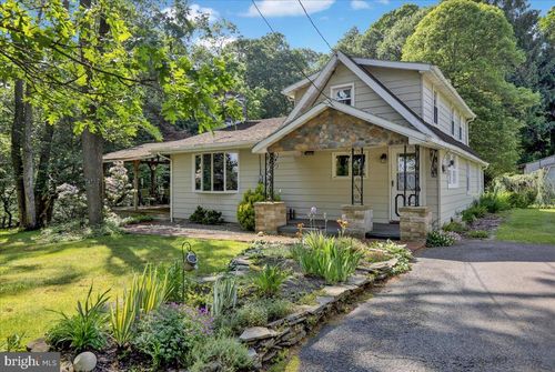2567 Welsh Rd, MOHNTON, PA, 19540-8817 | Card Image