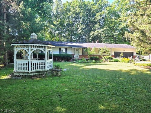 7415 Avon Ln, Chesterland, OH, 44026-2901 | Card Image