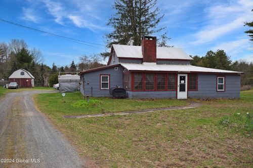408 Reynolds Rd, Fort Edward, NY, 12828-9201 | Card Image
