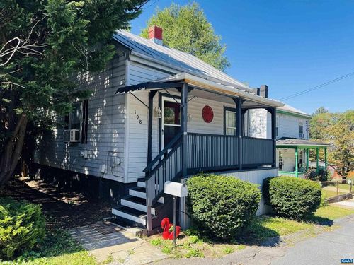 108 Caroline St, STAUNTON, VA, 24401-3435 | Card Image