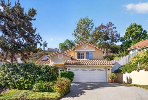 2141 Emberwood Way, Escondido, CA, 92029-5337 | Card Image