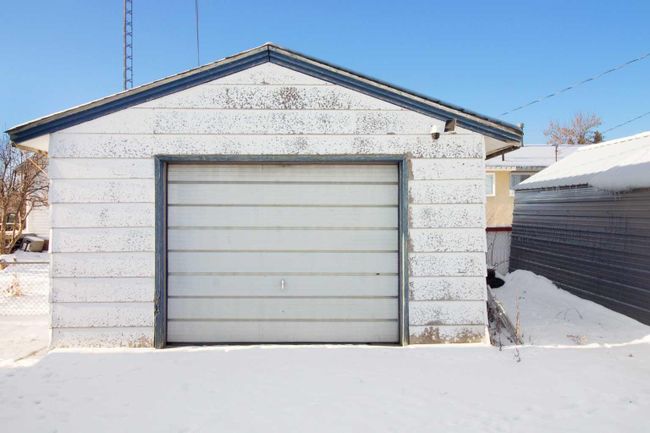 4803 49 Street, Home with 1 bedrooms, 2 bathrooms and 8 parking in Forestburg AB | Image 22