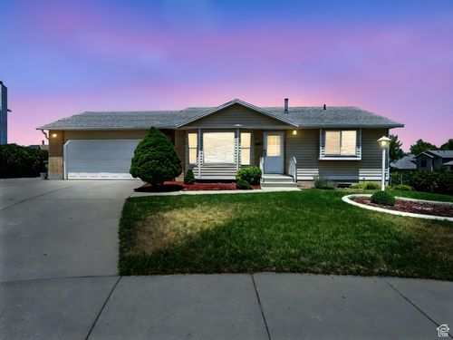 3992 S 4665 W, West Valley City, UT, 84120-7822 | Card Image